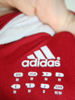 Adidas Dänemark Trikot DBU WM 2006 und quali Euro 2008 heim rot Herren M
