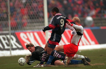 Adidas FC Bayern München Trikot 9 Giovane Elber 1997/98 Opel Herren S oder M (B-Ware)