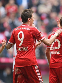 Adidas FC Bayern München Trikot 9 Mario Mandzukic 2013/14 Triple Sieger Heim Herren M