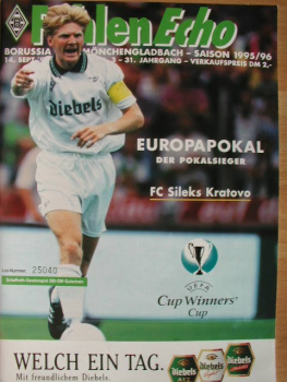 Reebok Borussia Mönchengladbach trousers and socks - M