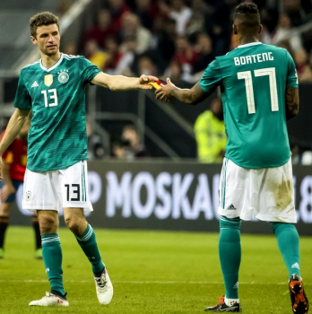 Adidas Deutschland Trikot 13 Thomas Müller WM 2018 Auswärts Grün DFB 4 Sterne Kinder 164 cm
