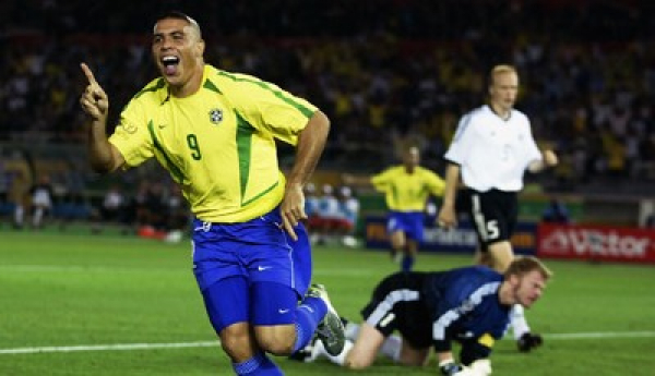 Nike Brasilien Trikot 2002 WM Weltmeister 9 Ronaldo Neu Herren L oder XL