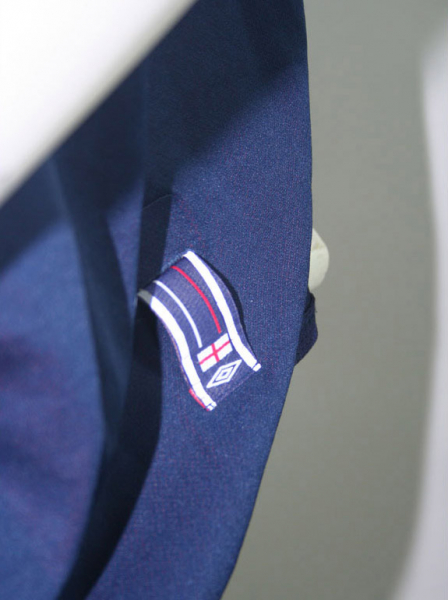 Umbro England Wende Trikot WM 2002 Euro 2004 Special Blau & Rot Herren L