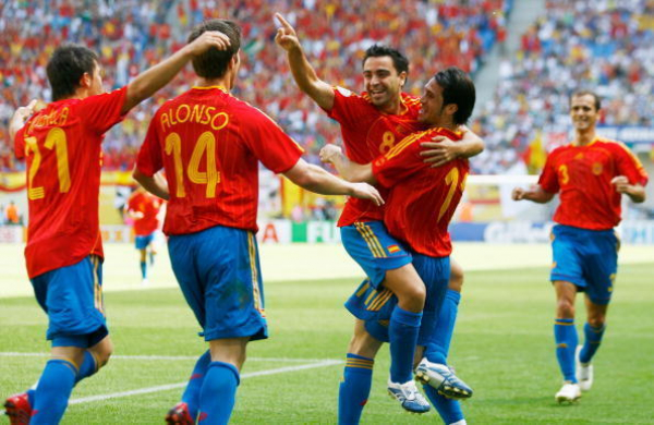 Adidas Espana camiseta 8 Xavi Copa del Mondo rojo senor L