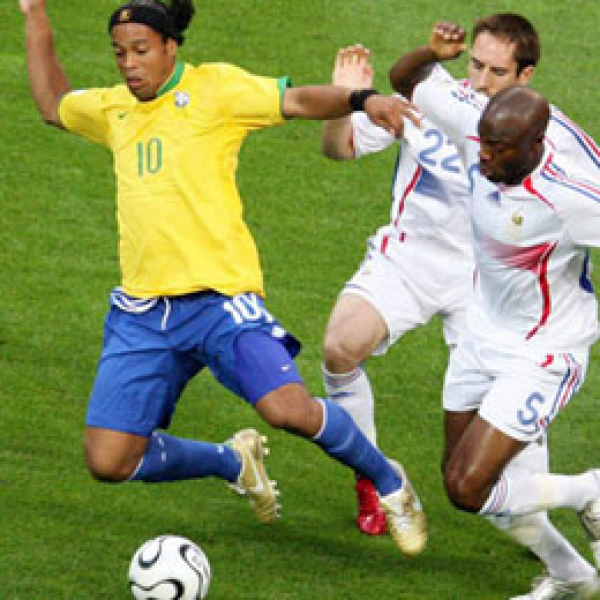 Nike Brasilien Trikot 10 Ronaldinho WM 2006 Heim Gelb Herren XL