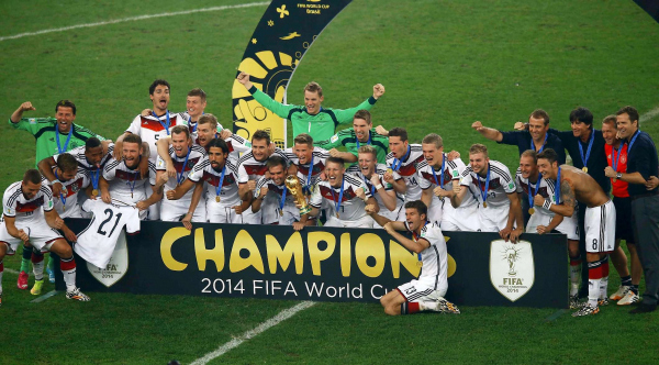 Adidas Alemania DfB T-Shirt Camiseta Home coming blanco 2014 4 star campeones señora S