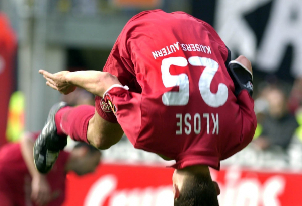 Nike 1. FC Kaiserslautern camiseta 25 Miroslav Klose 2000/2001 rojo senor S