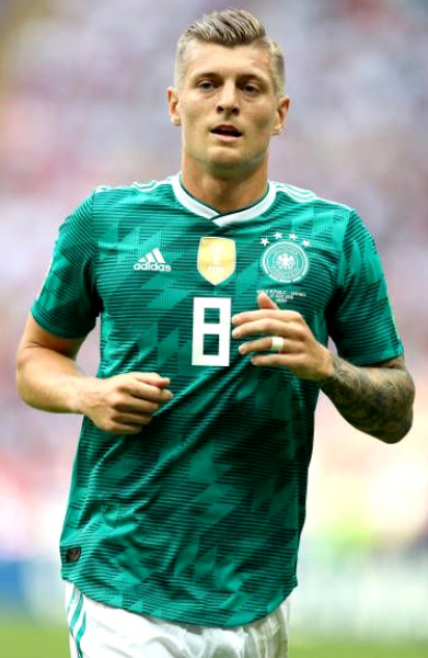 Adidas Deutschland Trikot 8 Toni Kroos WM 2018 Auswärts Grün DFB 4 Sterne Herren XL oder XXL/2XL