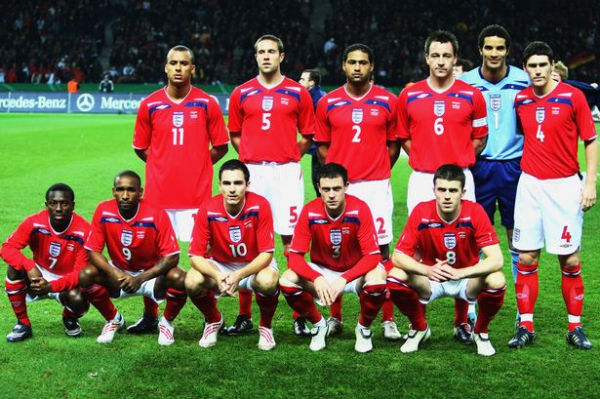 Umbro Inglaterra camiseta 4 Steven Gerrard 2008 - 2010 rojo senor XL