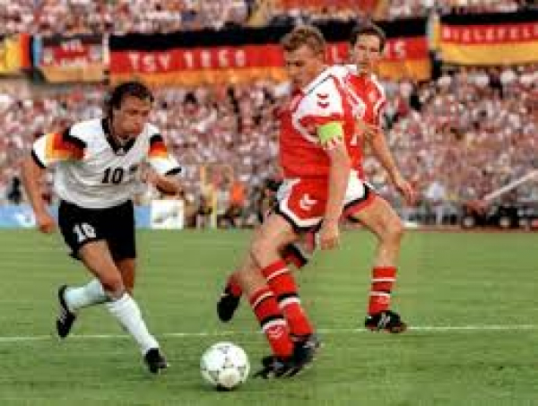 Adidas Deutschland Trikot 10 Thomas Doll 1992 EM Euro 92 Heim Weiß DfB Herren XL