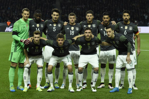 Adidas Deutschland Trikot 8 Mesut Özil Euro 2016 DFB Auswärts Grau Herren M
