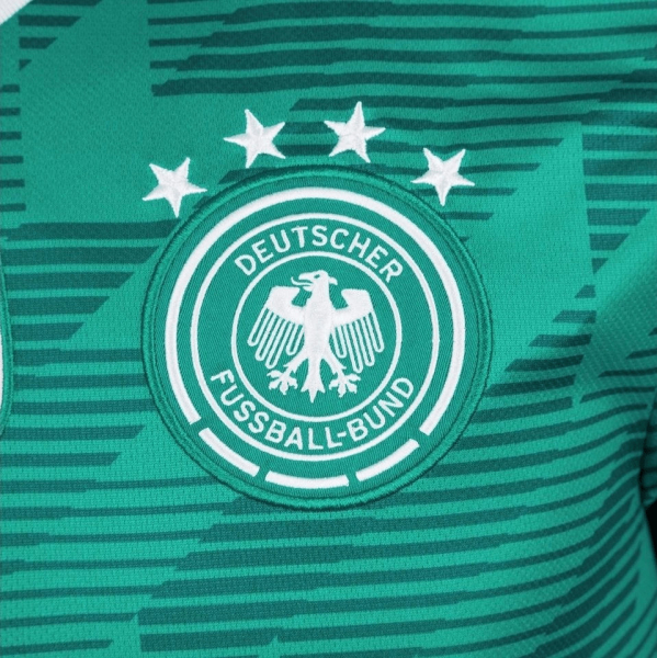 Adidas Deutschland Trikot 8 Toni Kroos WM 2018 Auswärts Grün DFB 4 Sterne Herren XL oder XXL/2XL