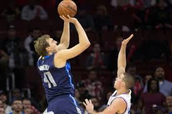 Reebok Dallas Mavericks jersey 41 Dirk Nowitzki NBA away Mavs swingover blue men's L or XXL/2XL