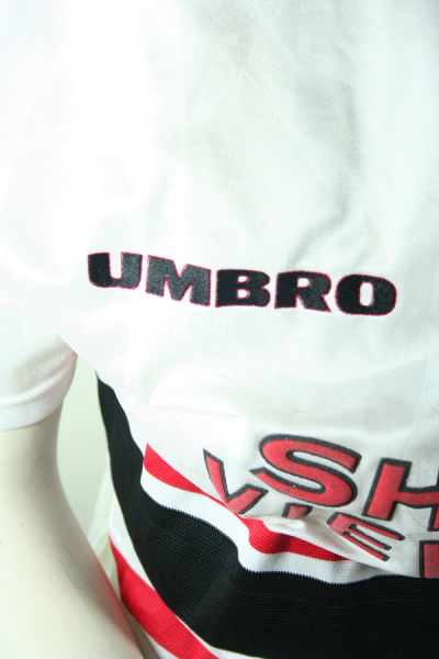 Umbro Manchester United Trikot 1997/98/99 Sharp Viewcam Weiß Herren XL (öz)