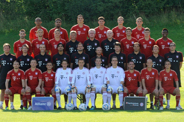 Adidas FC Bayern München Trikot 33 Mario Gomez 2012/13 CL Triple rot & gold Finale Herren M