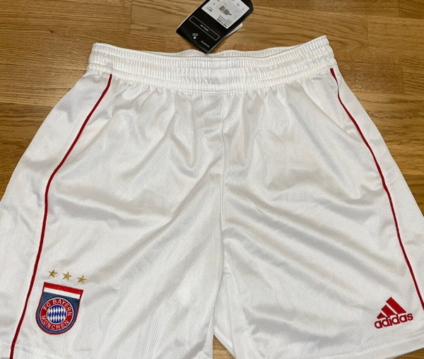 Adidas FC Bayern Múnich panthalones corto shorts 2005/06 blanco nuevo con etiqueta senor L