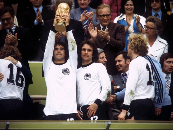 Adidas Deutschland Trikot WM 1974 Weltmeister Retro DFB Originals weiß Herren XL